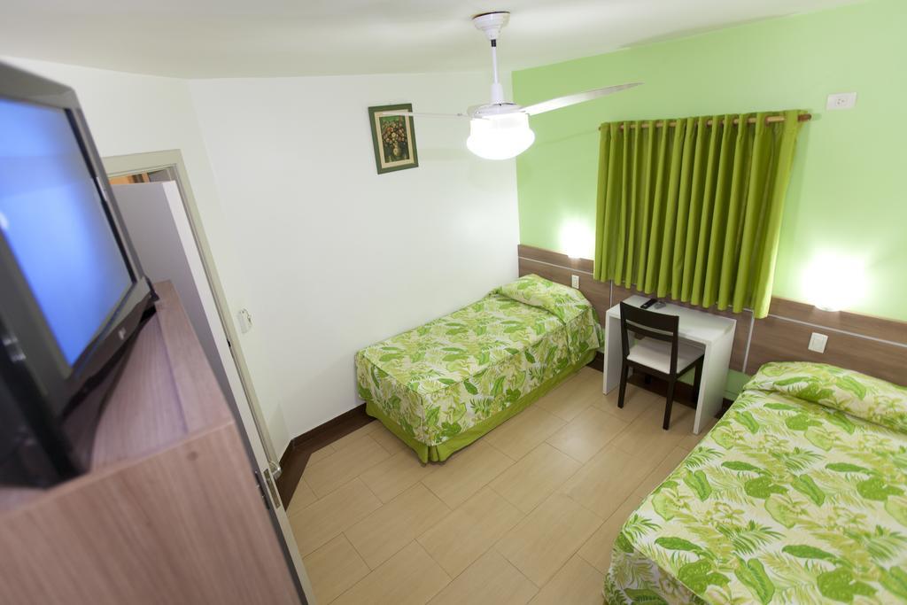 Hotel Oly Plaza Пирасикаба Стая снимка
