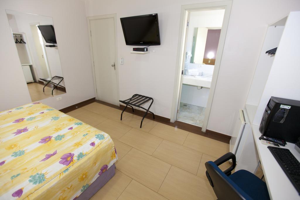 Hotel Oly Plaza Пирасикаба Стая снимка
